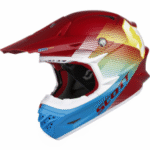 What Canadian Trail Riders Get Wrong About Snowmobile Helmets